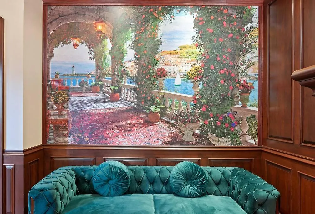French Chateau W/Swim Spa & Theatre: 11,700 Sqft Calgary Holiday home