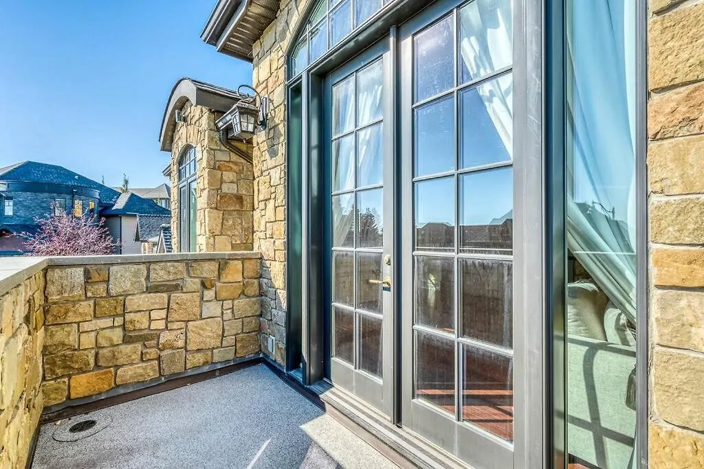 French Chateau W/Swim Spa & Theatre: 11,700 Sqft Calgary 0*,  Canada